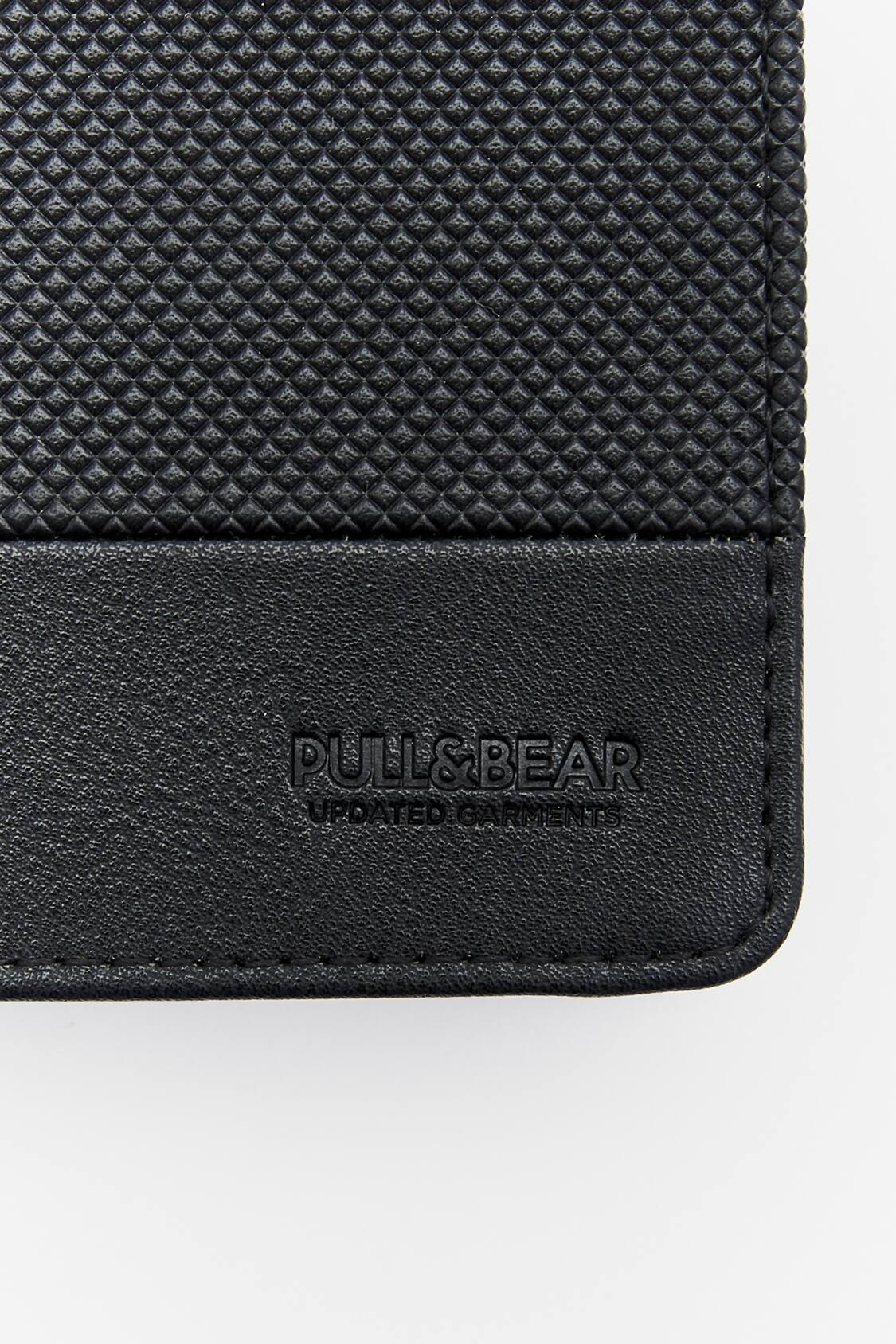 Pull&Bear Men's Black Wallet