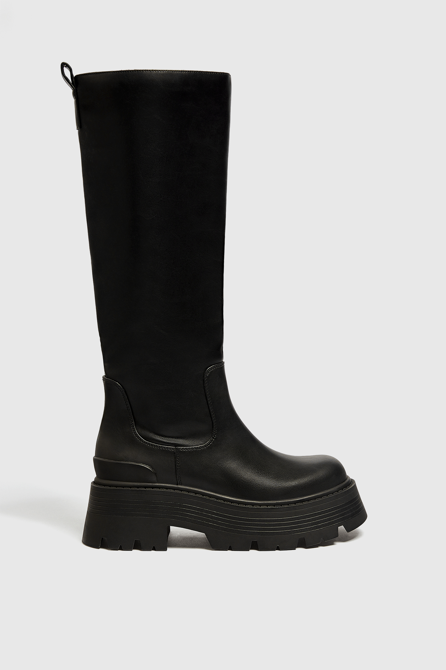 Knee-high boots with track sole - PULL&BEAR
