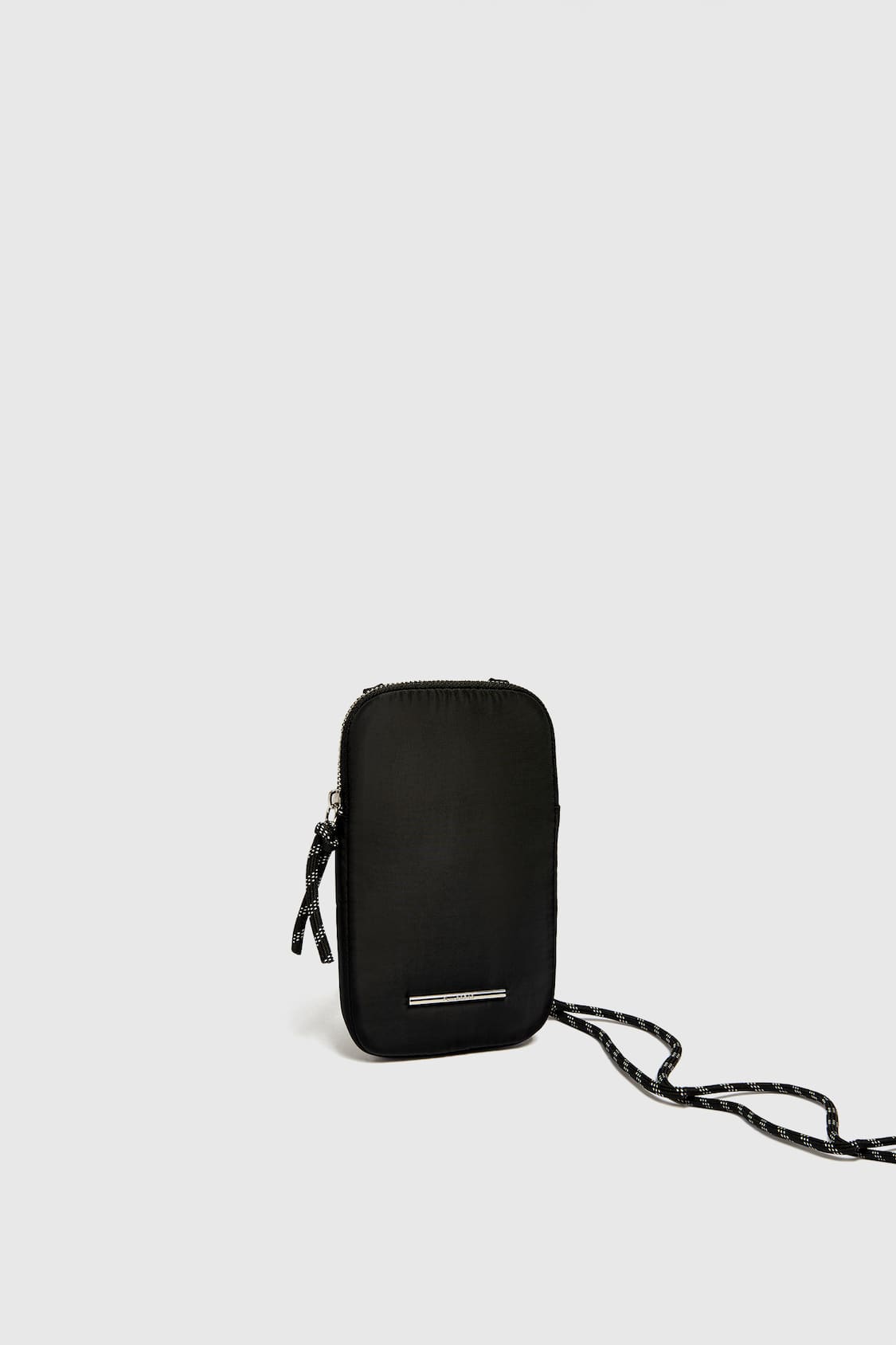 Cell phone bag with logo detail - pull&bear