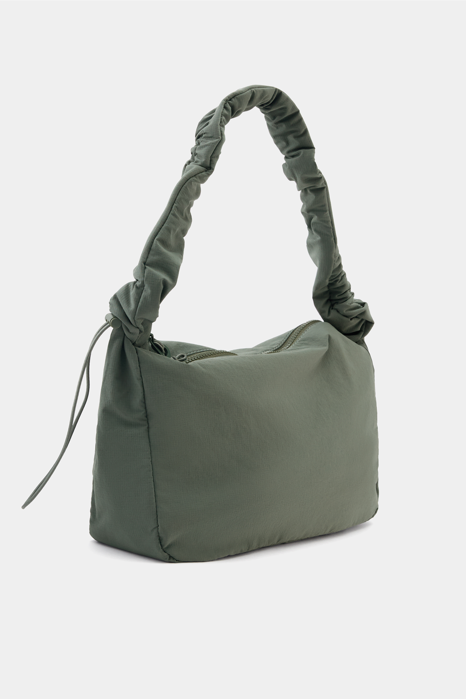 Nylon bag with gathered strap
