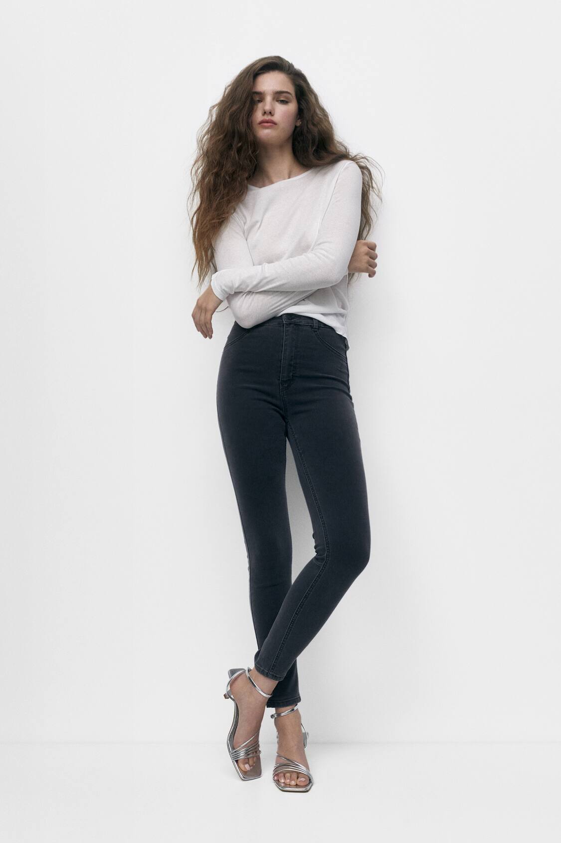 Women's Jeans and Trousers - 2023 | PULL&BEAR