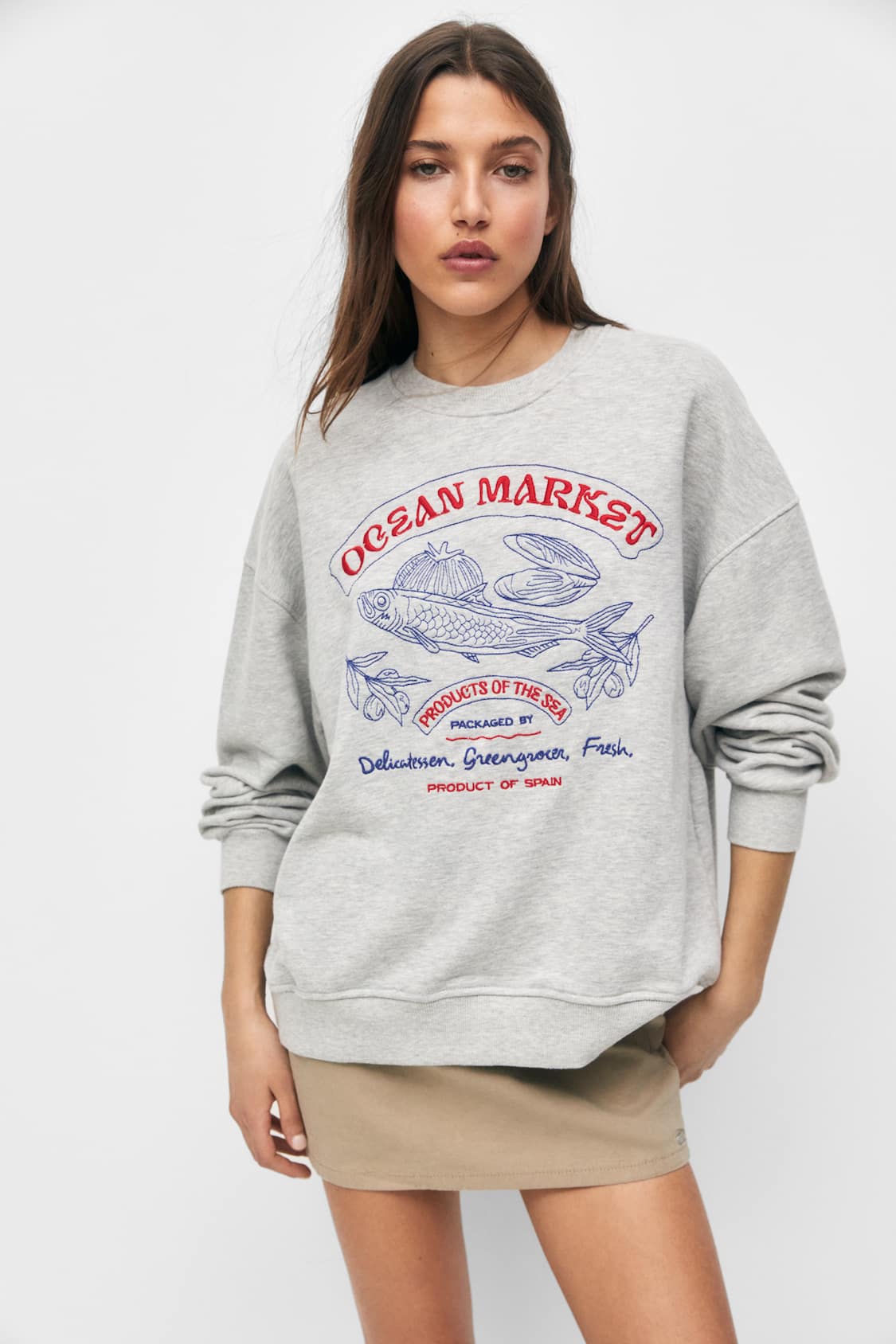 Pull&Bear Women's Embroidered Sweatshirt