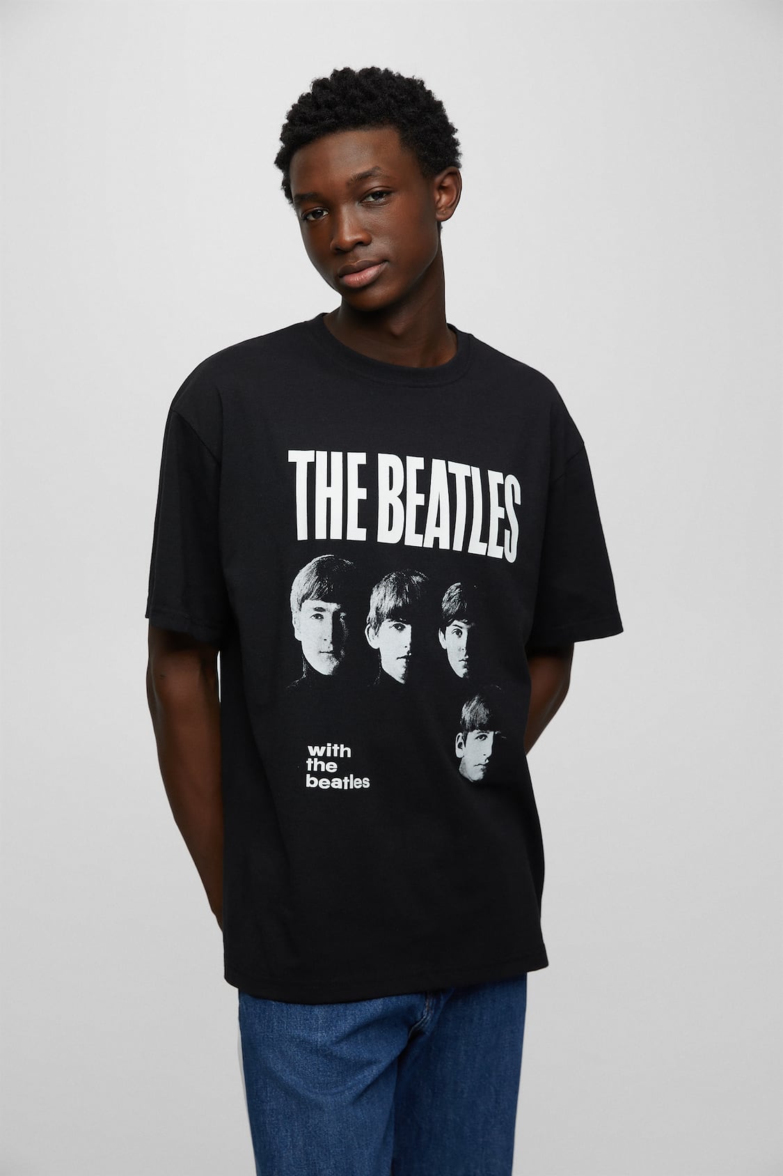 Método Sin aliento Torrente Camiseta The Beatles negra - PULL&BEAR