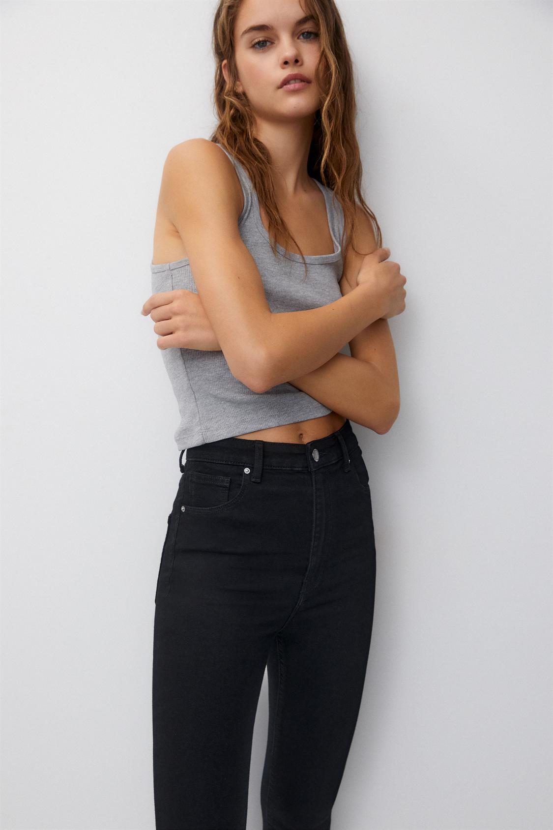 Skinny-Jeans mit hohem Bund - PULL&BEAR