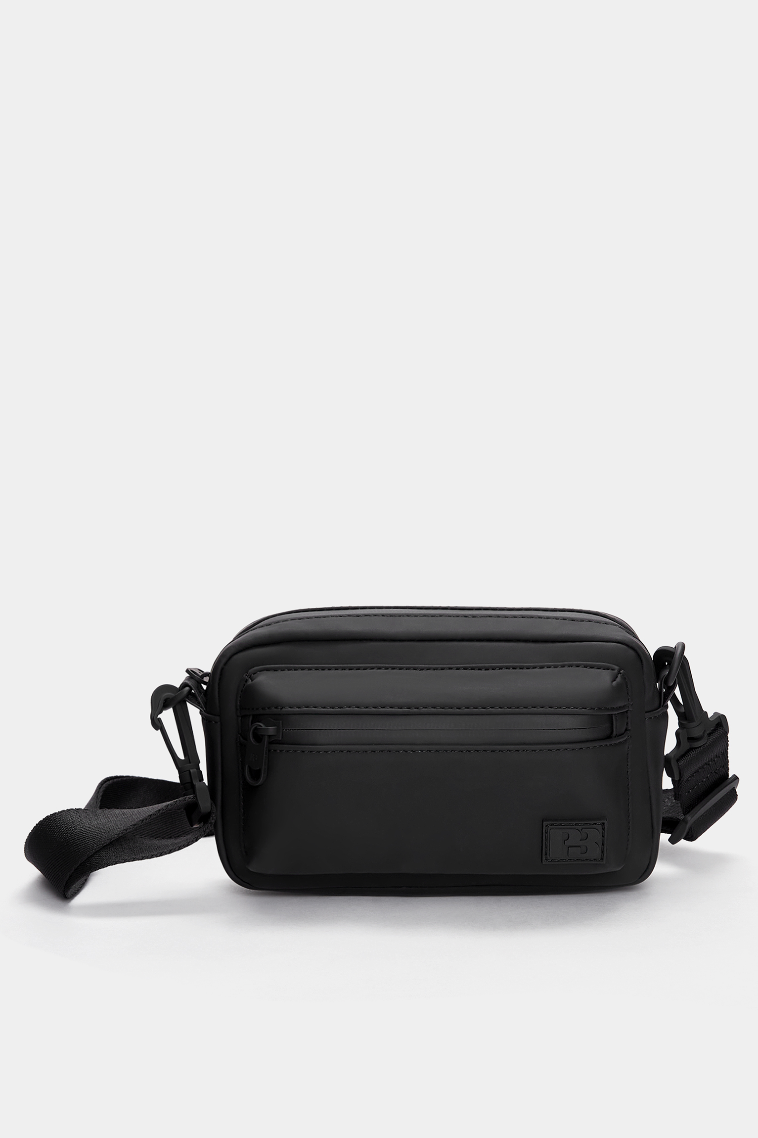 Rubberized crossbody bag - pull&bear