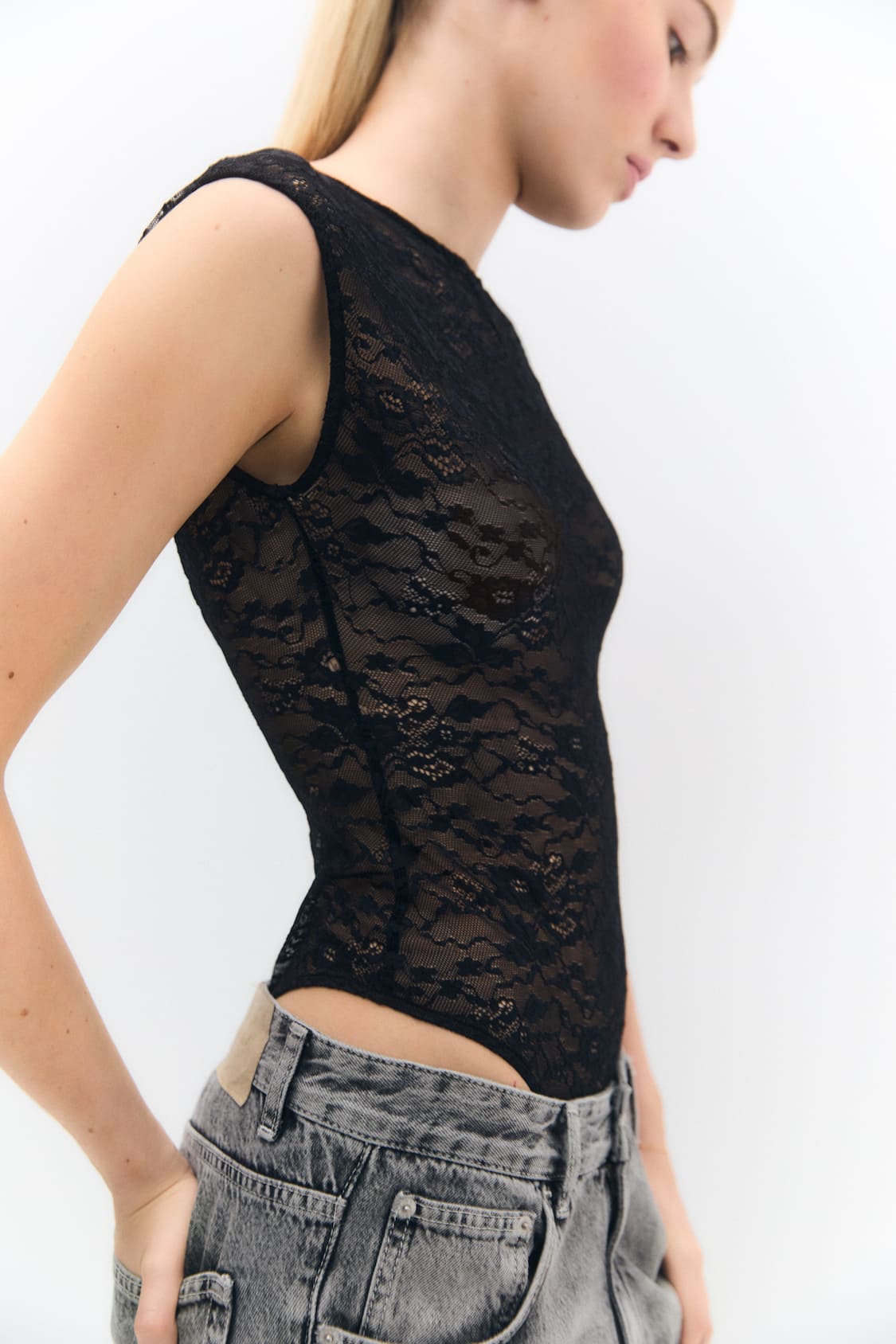 Short sleeve lace bodysuit - pull&bear