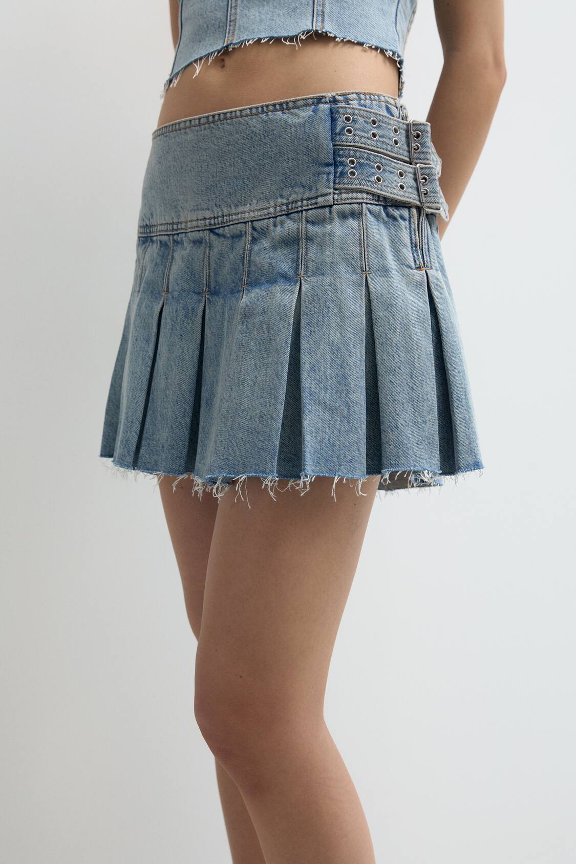 Skort with box pleats and double belt - PULL&BEAR