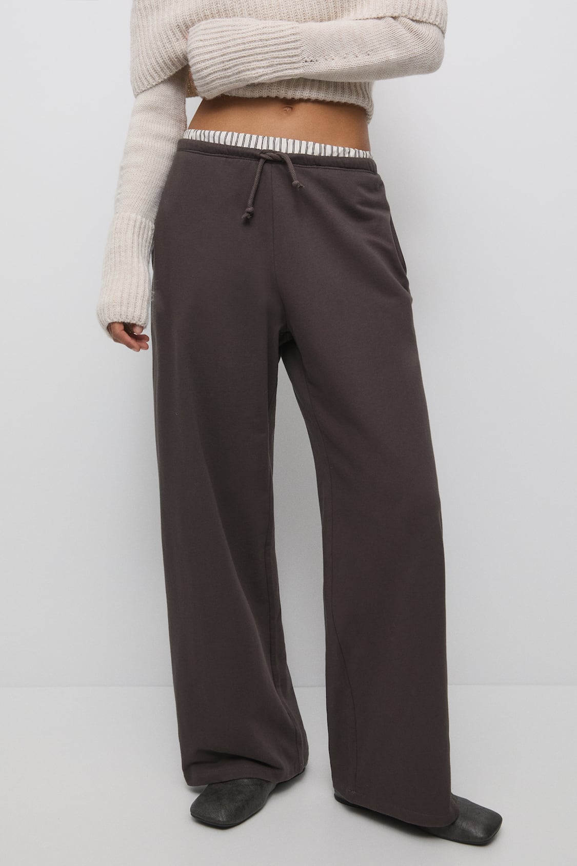Buy Pull & Bear women regular fit plain leggings grey Online