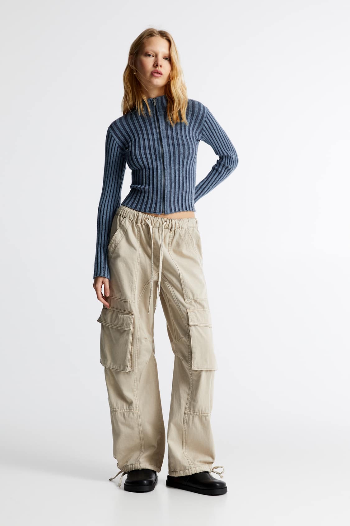 Cargo - Trousers - Clothing - Woman - PULL&BEAR Indonesia