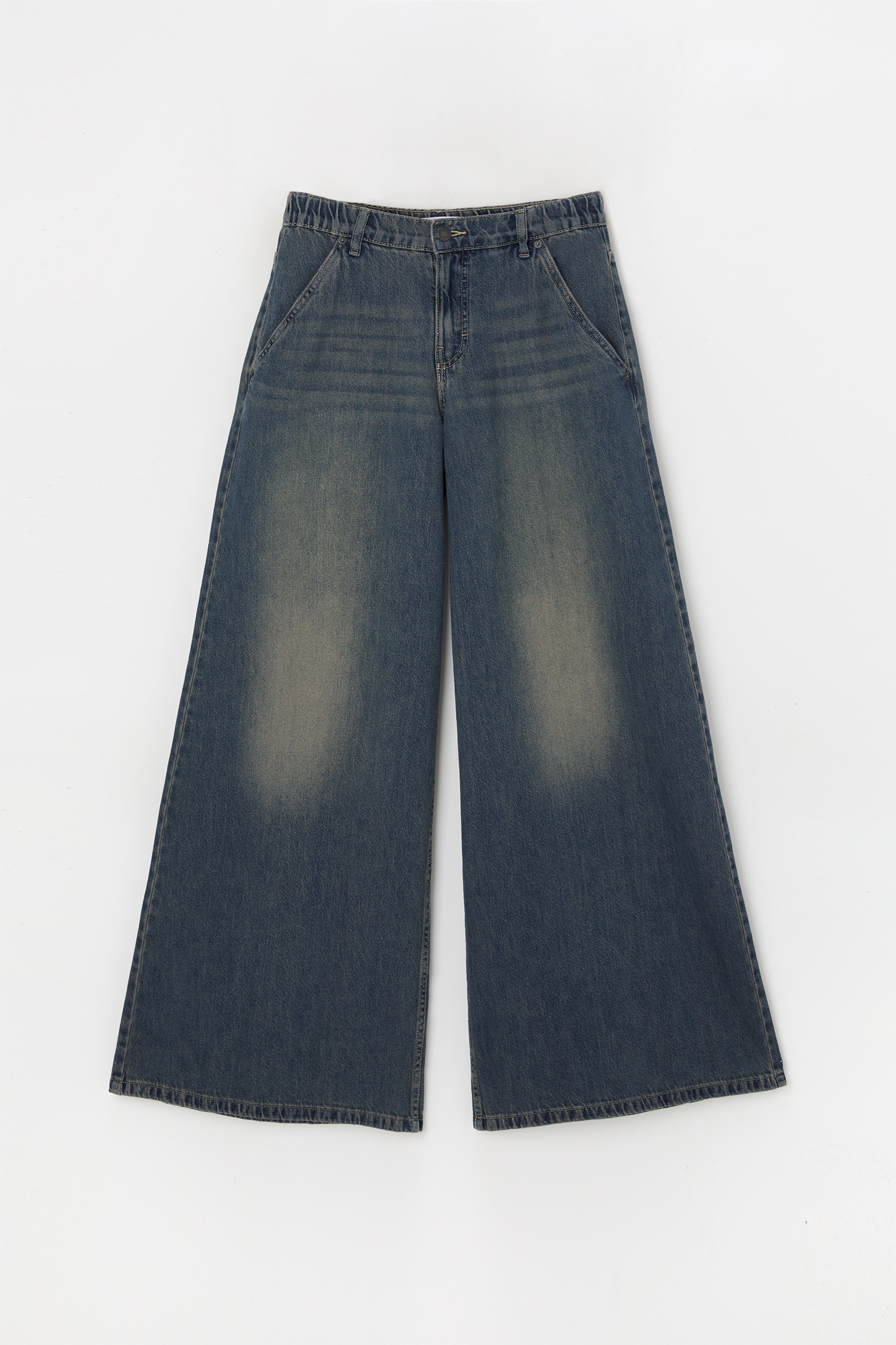 Wide-leg jeans with a stretch waistband