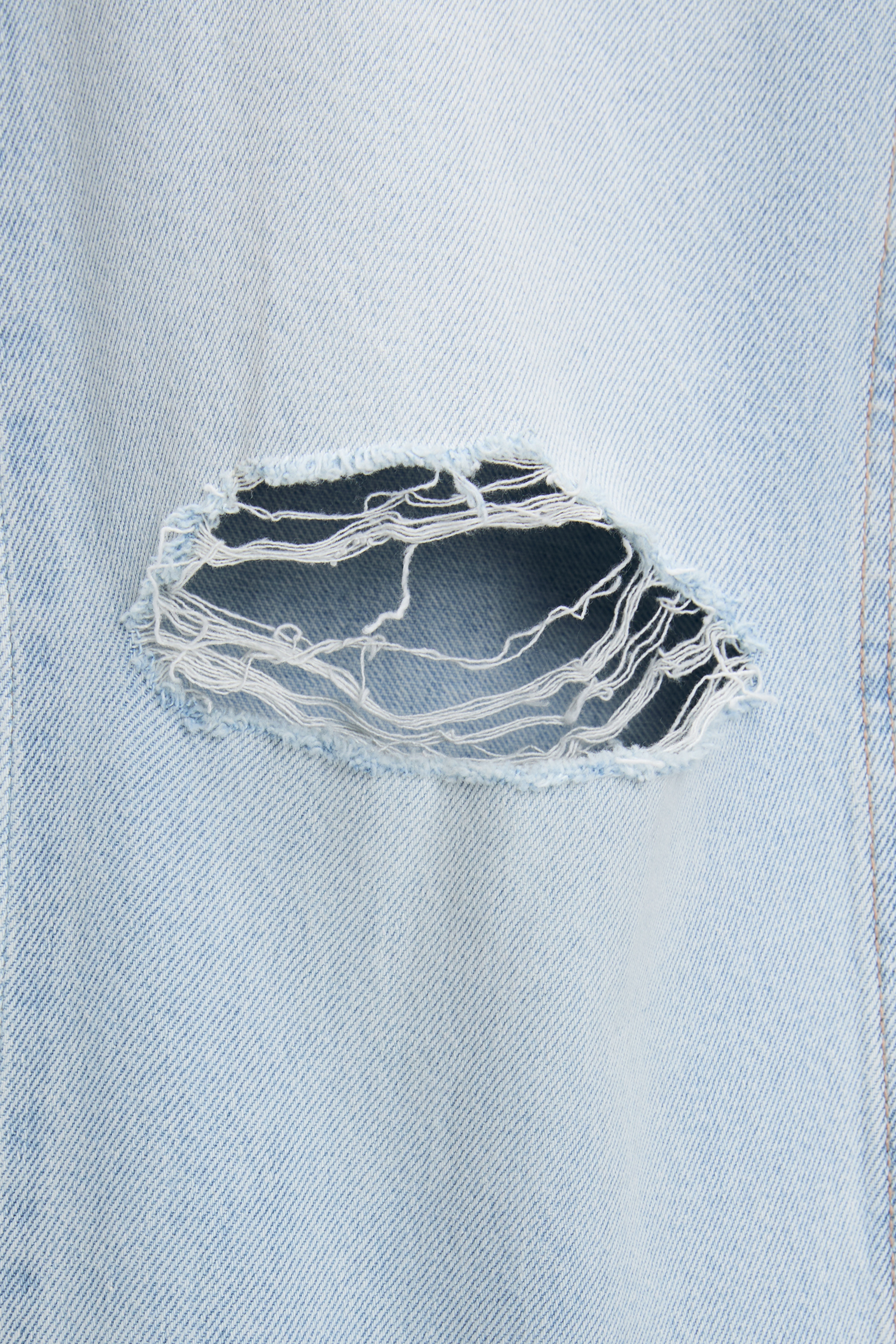 Straight-Leg-Jeans mit Mid-Rise-Bund - PULL&BEAR 