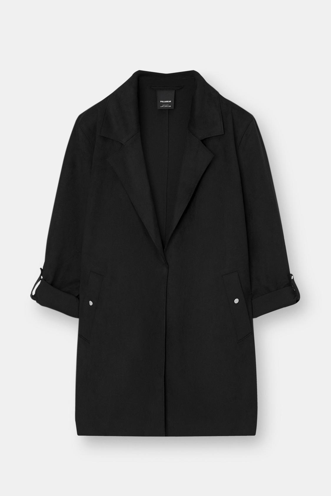 Mantel aus Wildlederimitat mit hochgerollten Ärmeln - PULL&BEAR 