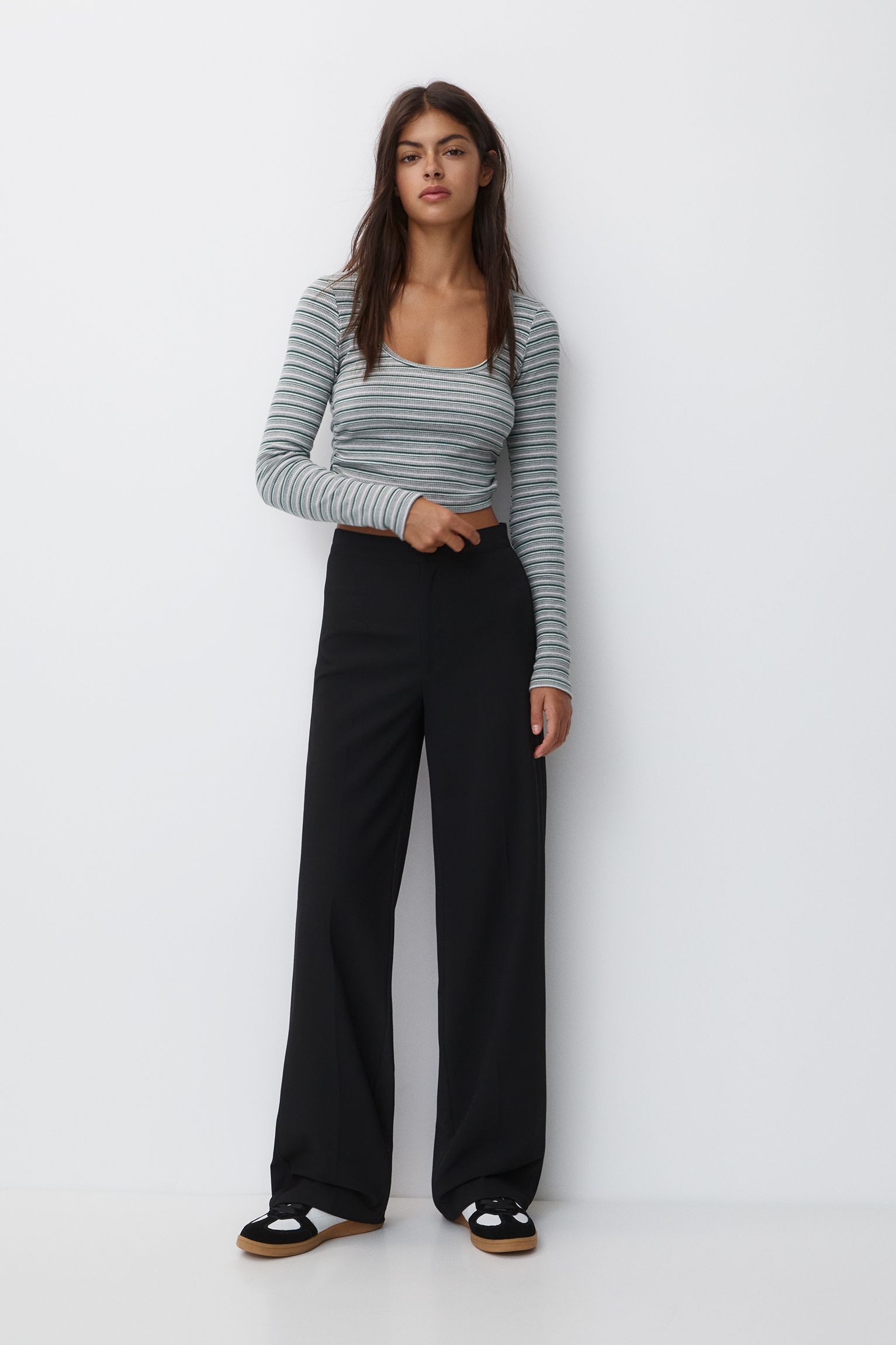 Pull&Bear high rise tailored straight leg pants in brown | ASOS