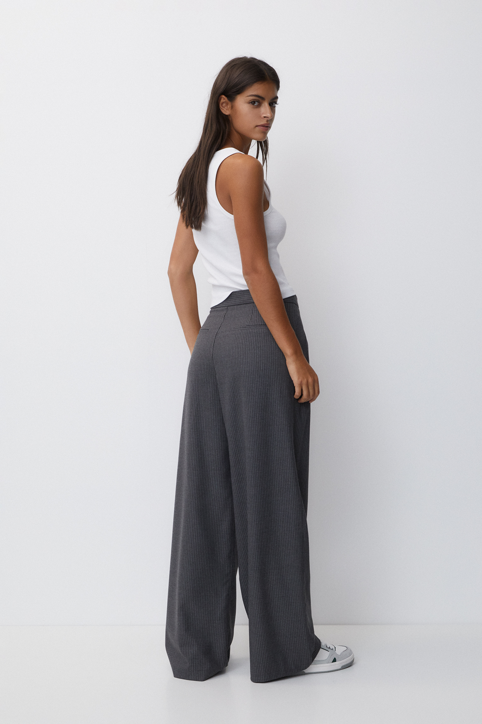 Wide-leg smart trousers with darts - PULL&BEAR