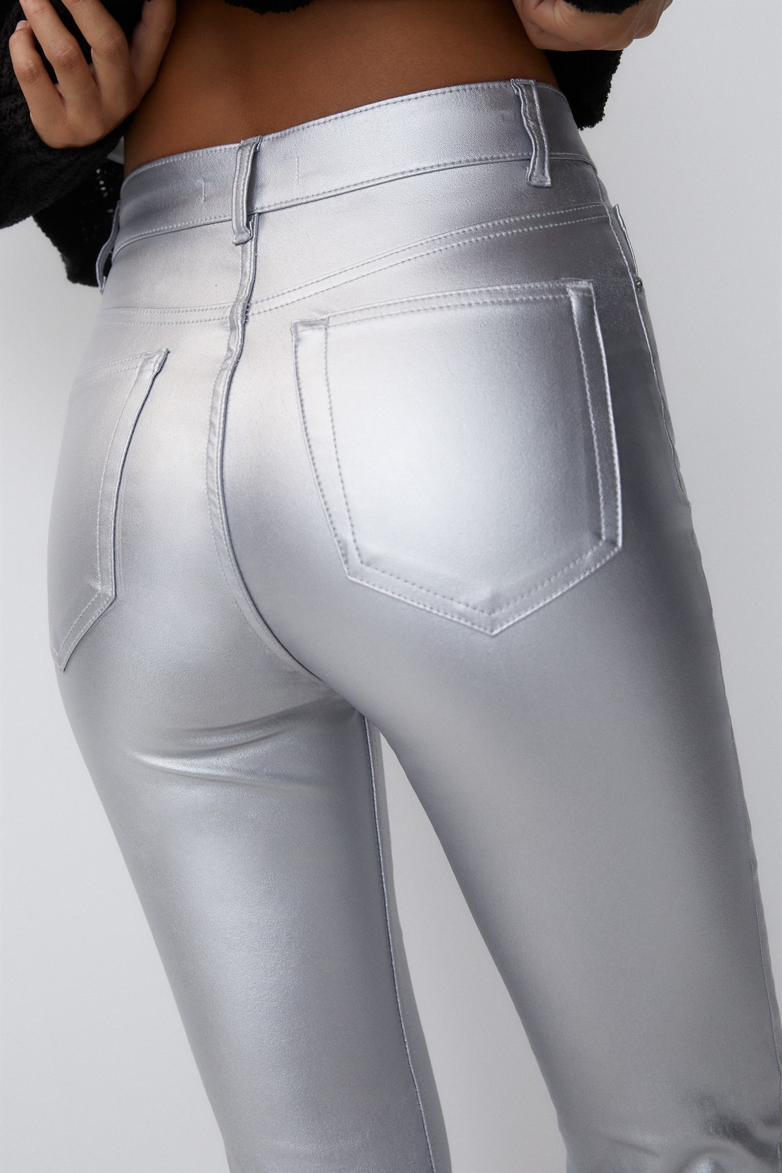 NWT Pull&Bear Size US 2 SIlver Metalic Leggings  Clothes design, Leggings  are not pants, Fashion