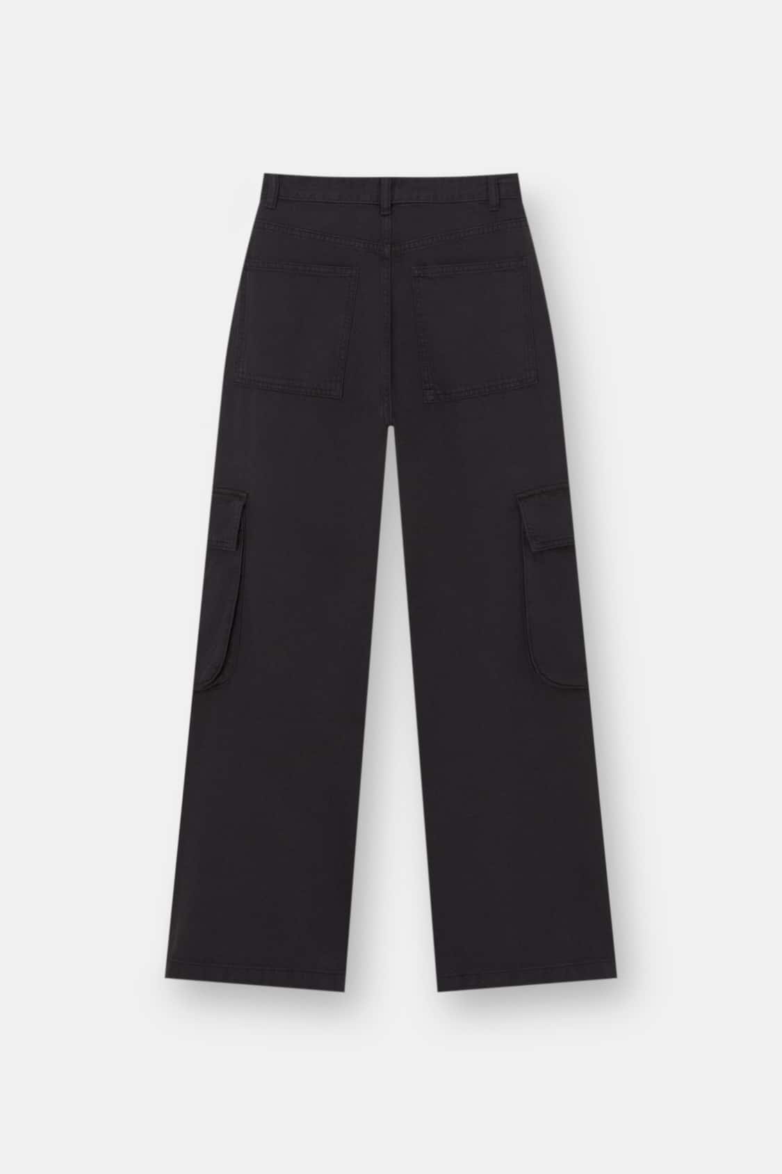 Pull&Bear wide leg cargo trousers in black