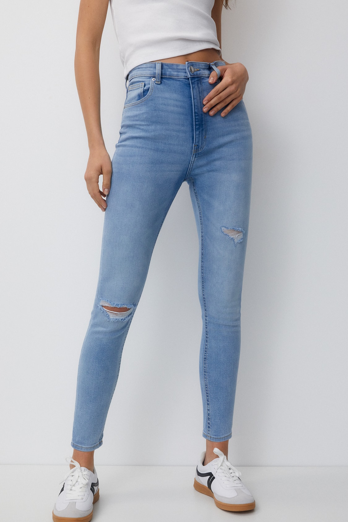 Pull&Bear Skinny pants for Women, Online Sale up to 55% off