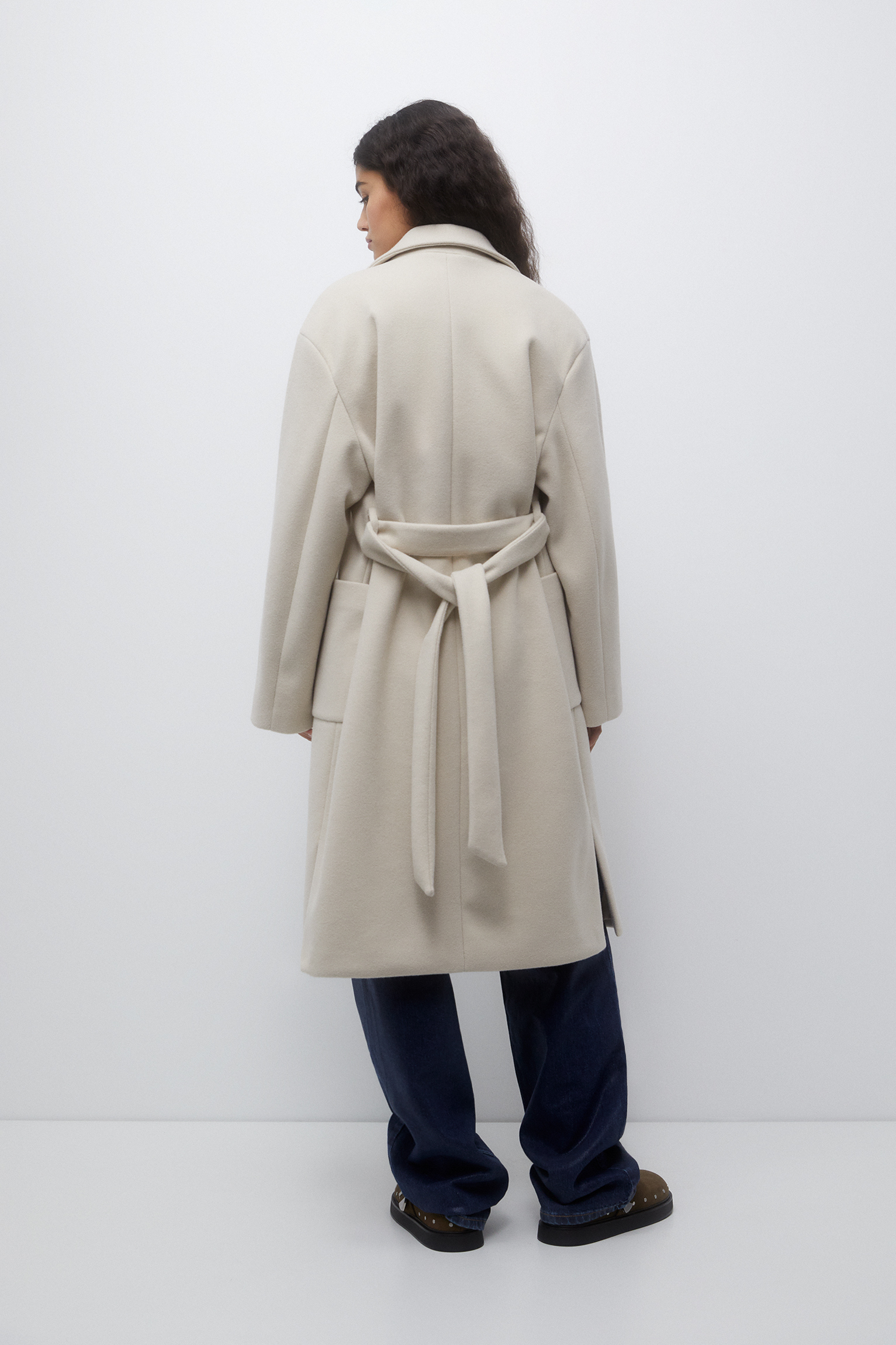 Long felt texture coat with belt