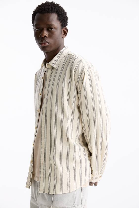 Camisa franela de cuadros mostaza de Pull&Bear de hombre de color