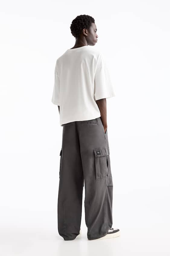 Cargo - Trousers - Clothing - Man - PULL&BEAR Spain (Canary Islands)