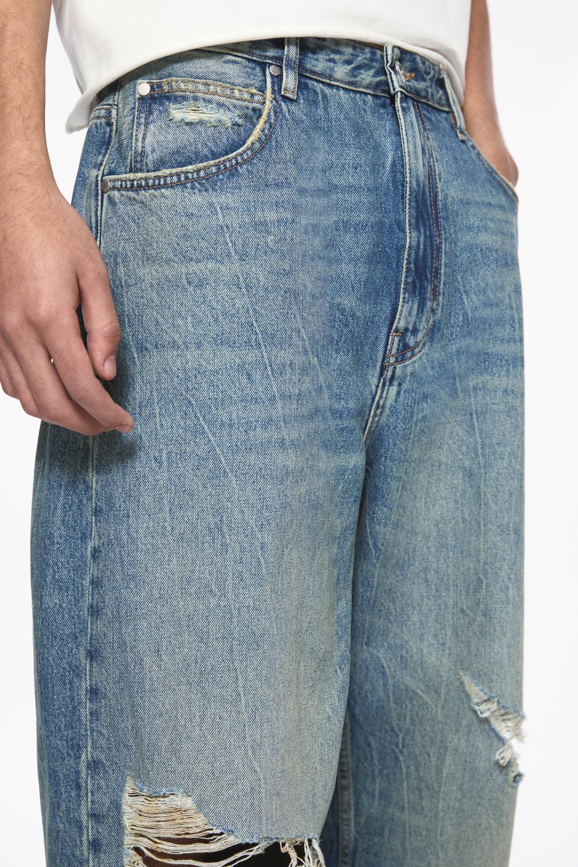 Baggy jeans with ripped details - pull&bear