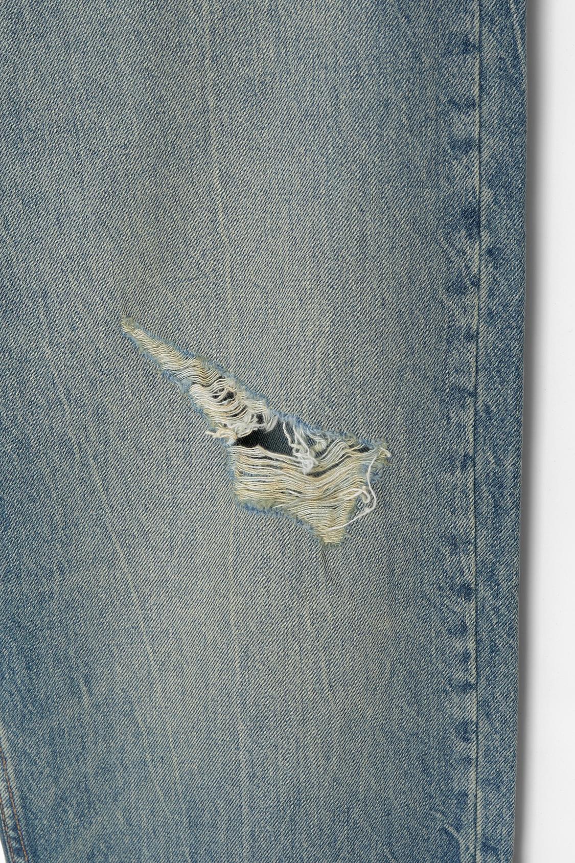 Baggy jeans with ripped details - pull&bear