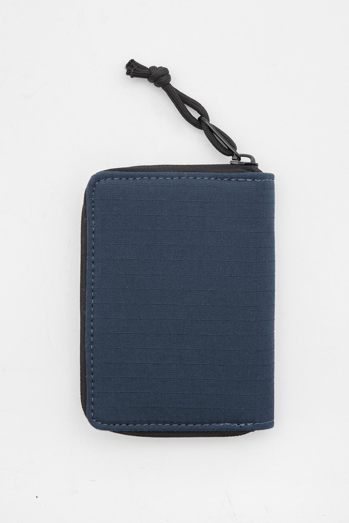 Ripstop STWD wallet - PULL&BEAR 