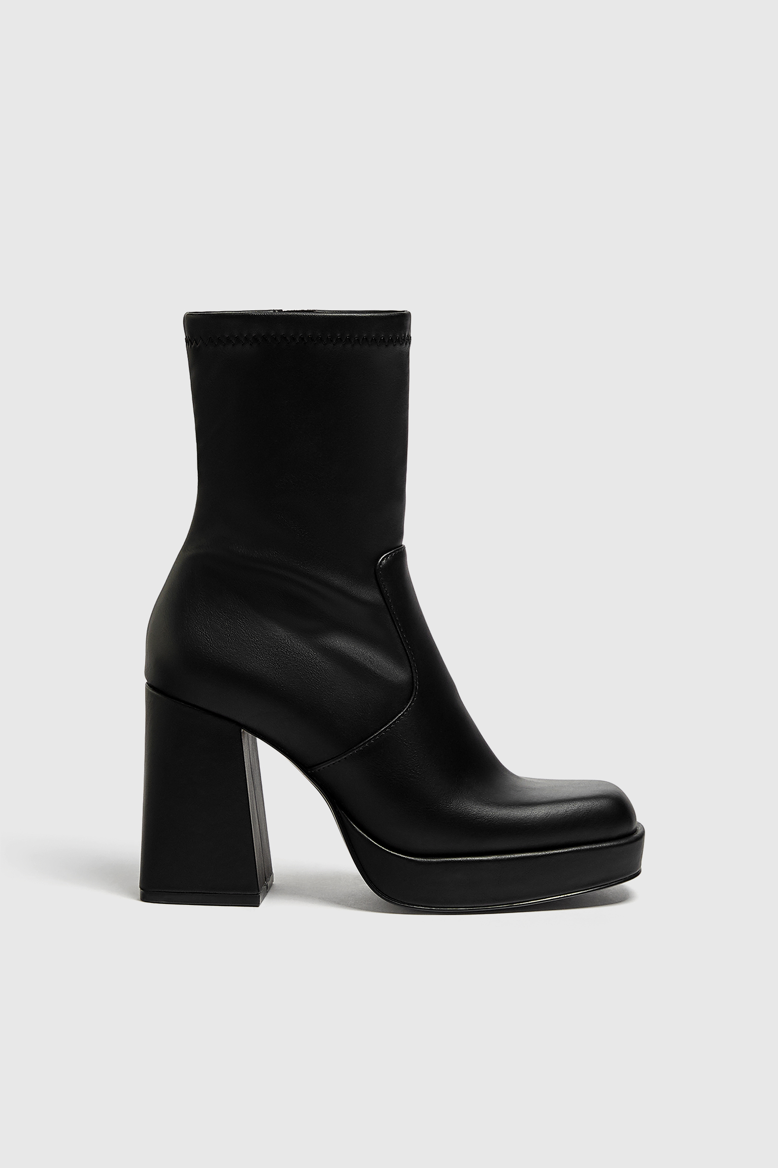 Stretch high-heeled ankle boots - PULL&BEAR