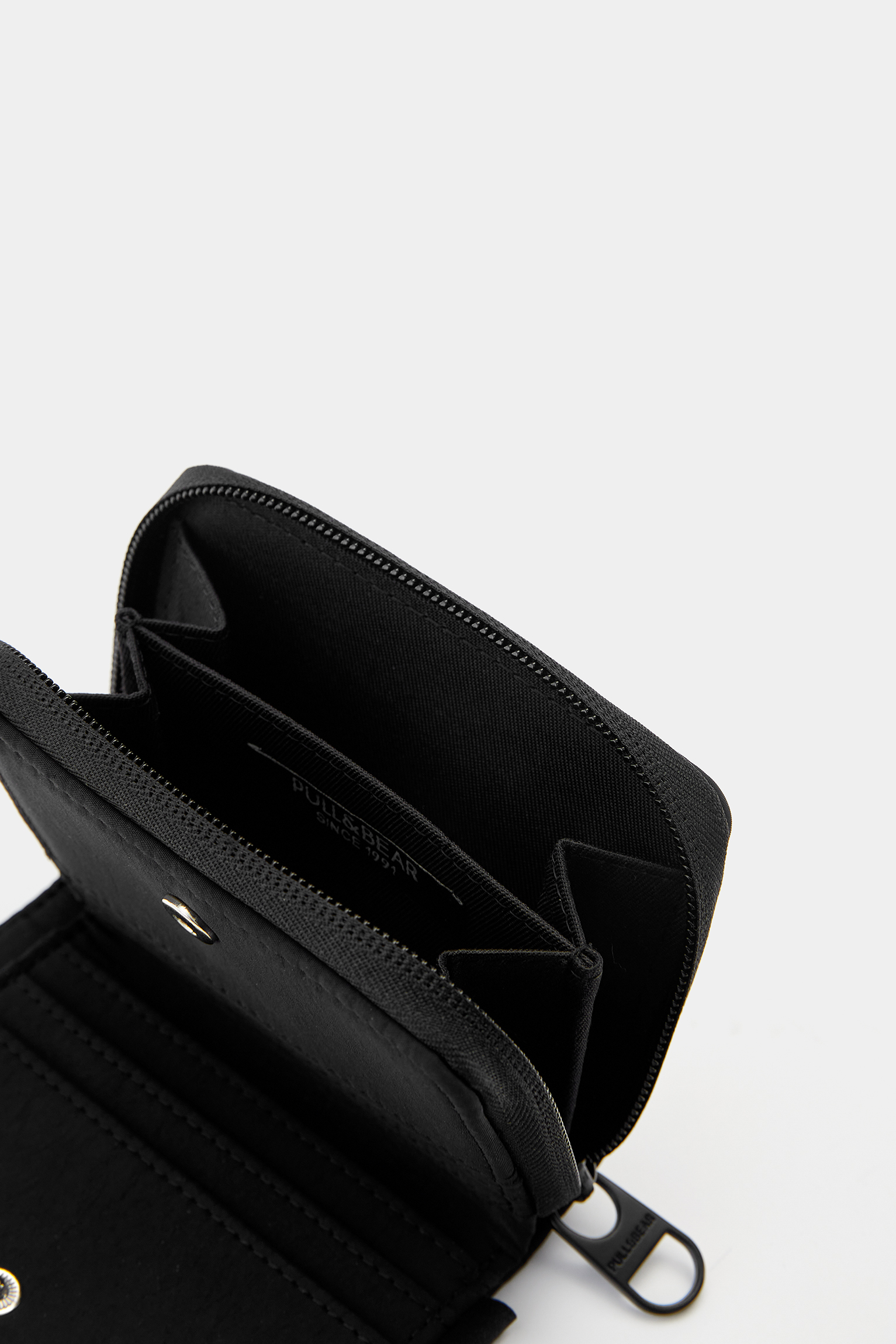 Karten-Brieftasche aus Nylon - PULL&BEAR