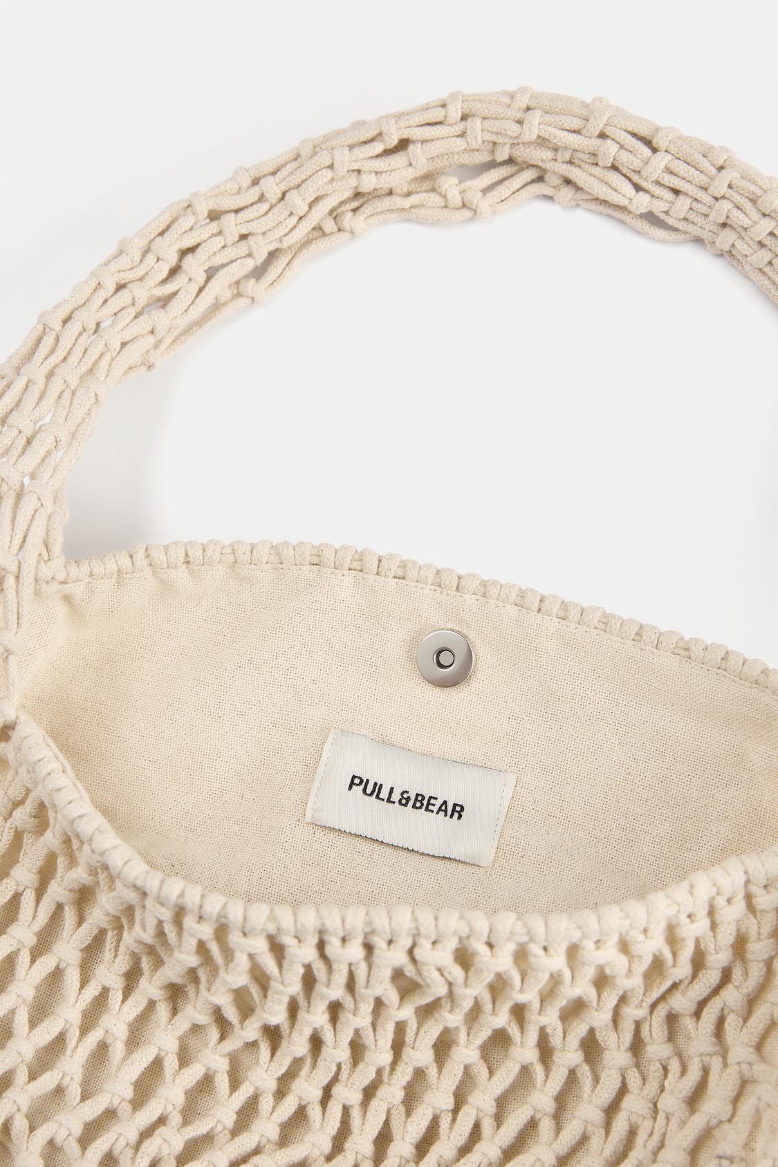 Mesh shoulder bag - pull&bear