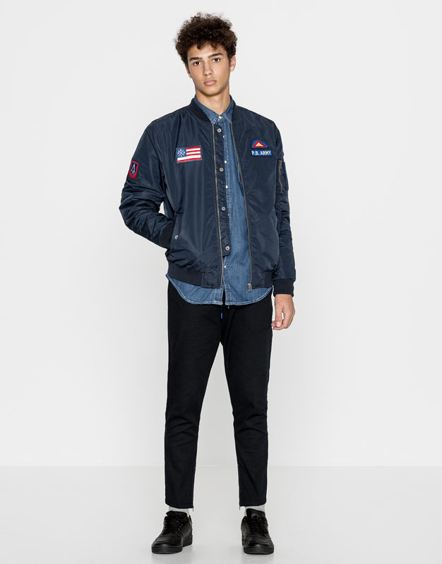 Blouson Veste Pull & Bear Homme Taille M - Couleur Verte, Style Bomber, Occasion Très Bon état