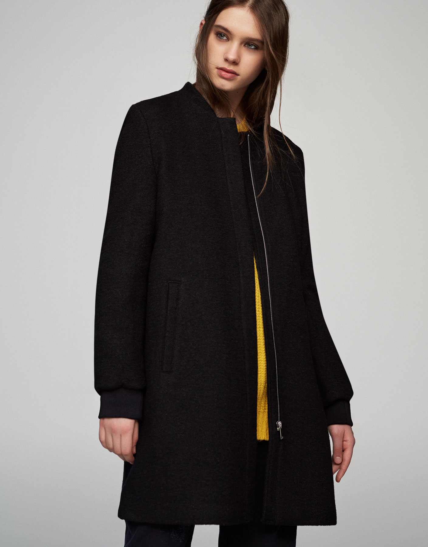 Manteaux et Blousons pour femme PULL&BEAR PrintempsÉté 2017