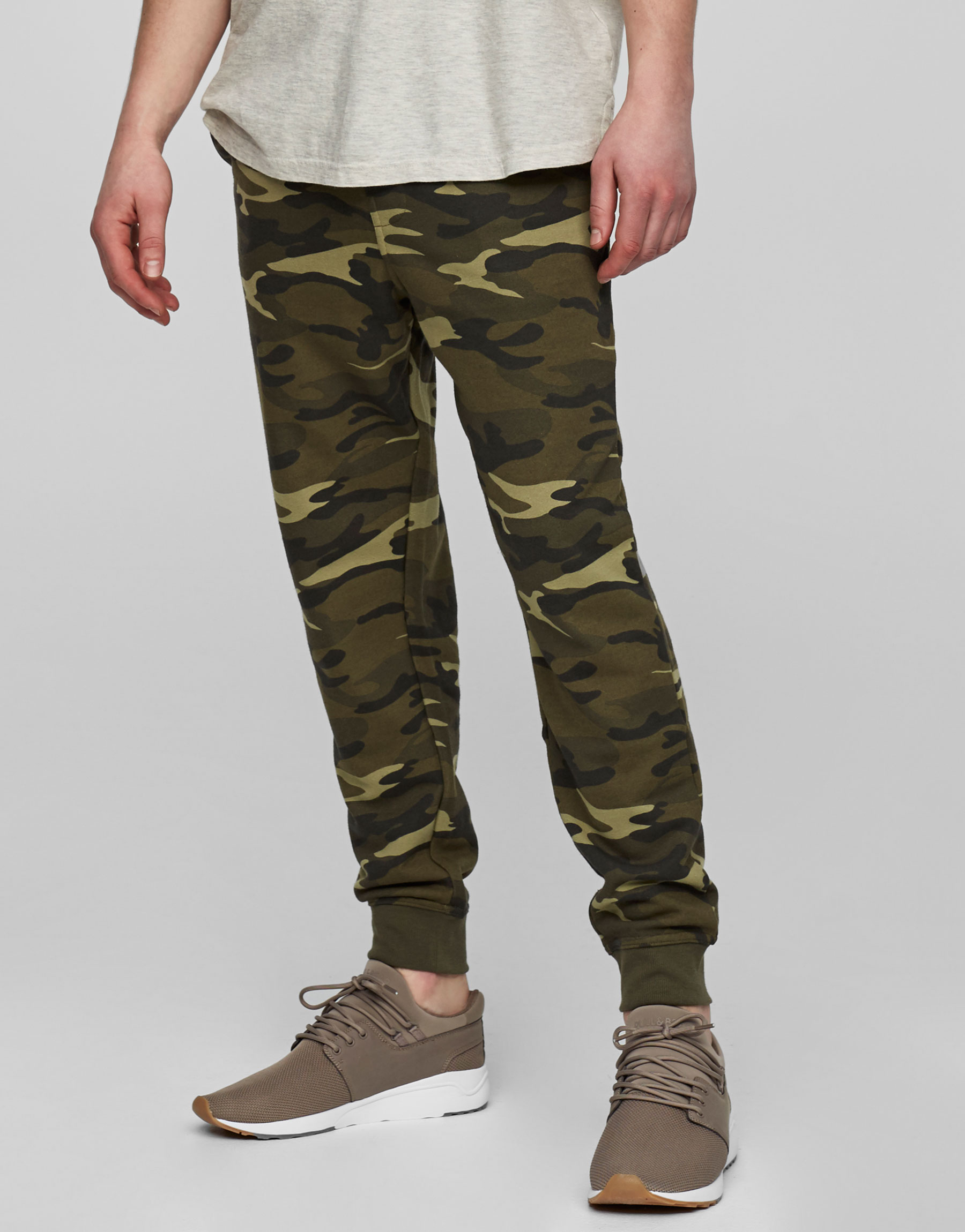 Men's Joggers for Spring/Summer 2017 PULL&BEAR