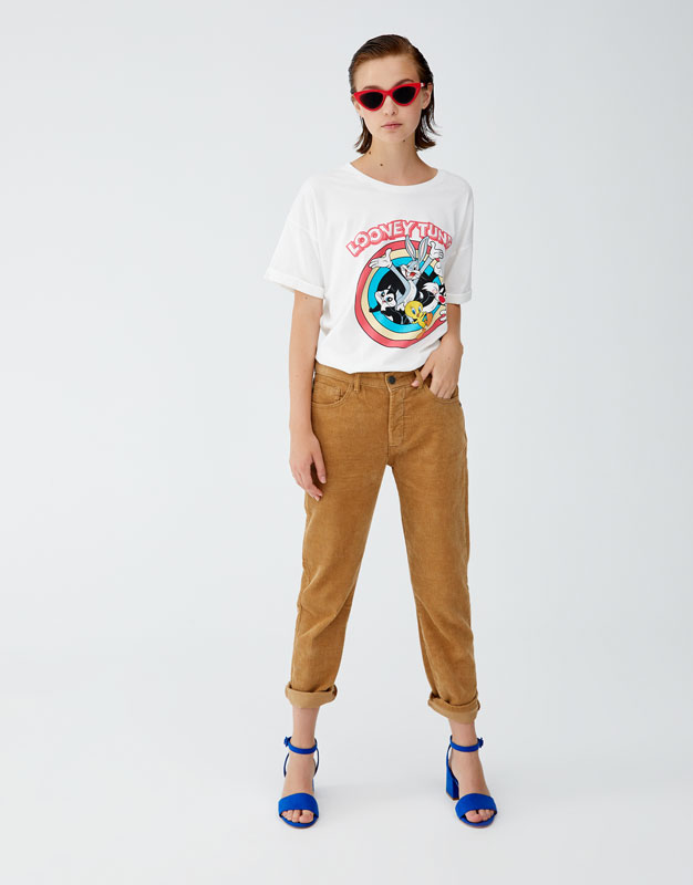 camiseta looney tunes pull and bear