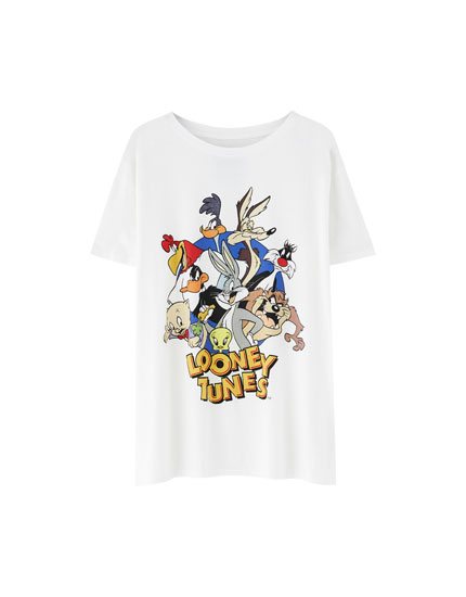 camiseta looney tunes pull and bear