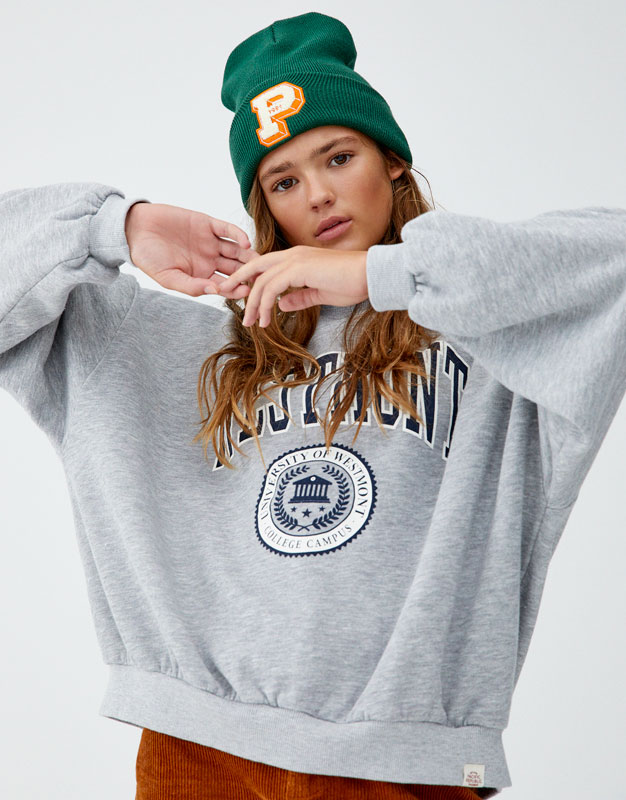 pull and bear college sweatshirt