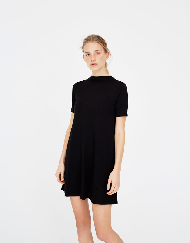 https://static.pullandbear.net/2/photos/2018/V/0/1/p/5391/374/800/5391374800_2_5_2.jpg?t=1525200026963