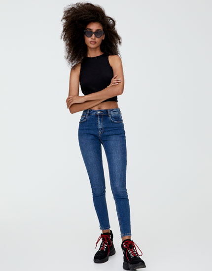 Descubre Lo último En Jeans De Mujer Pullbear