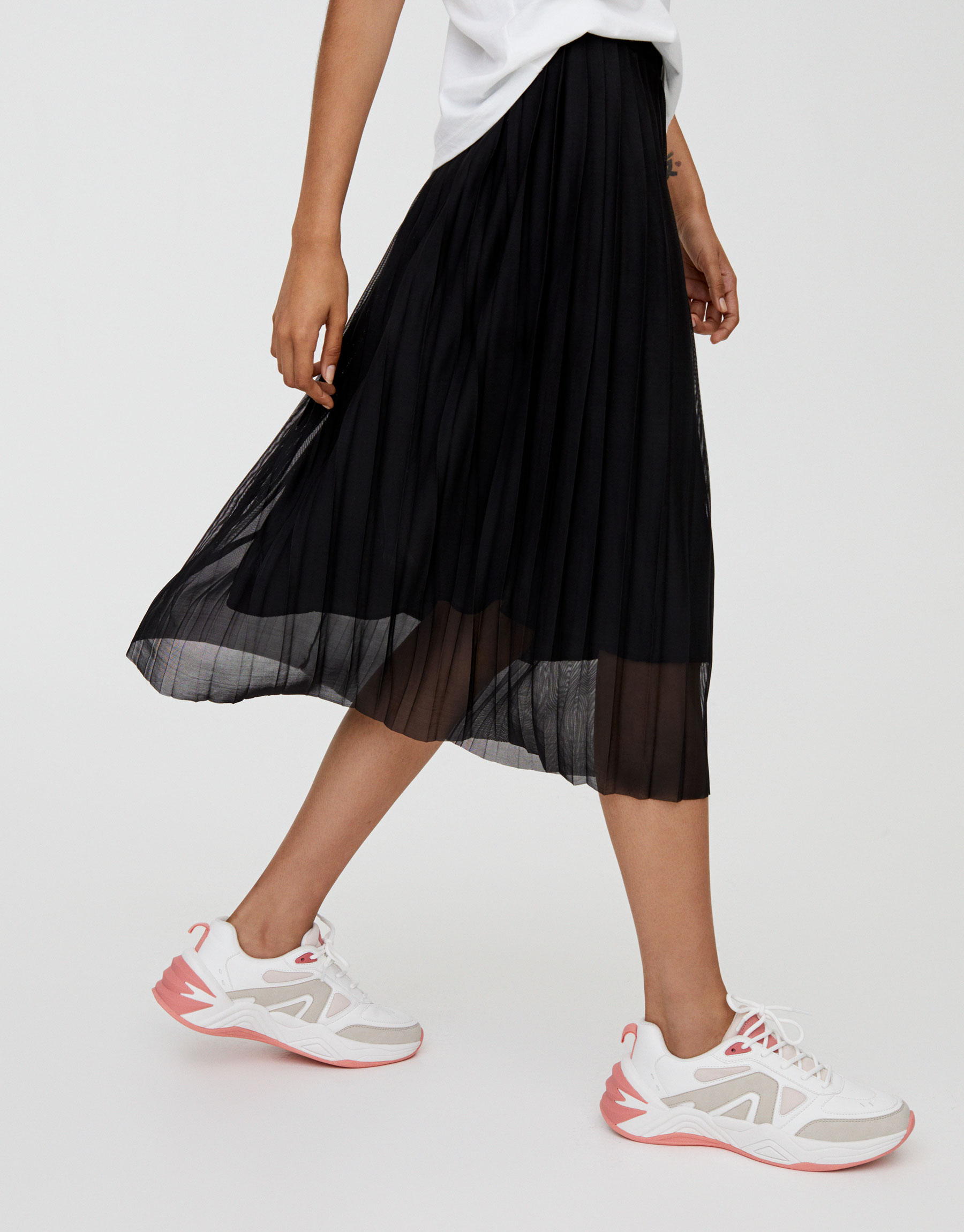 jupe holographique pull and bear