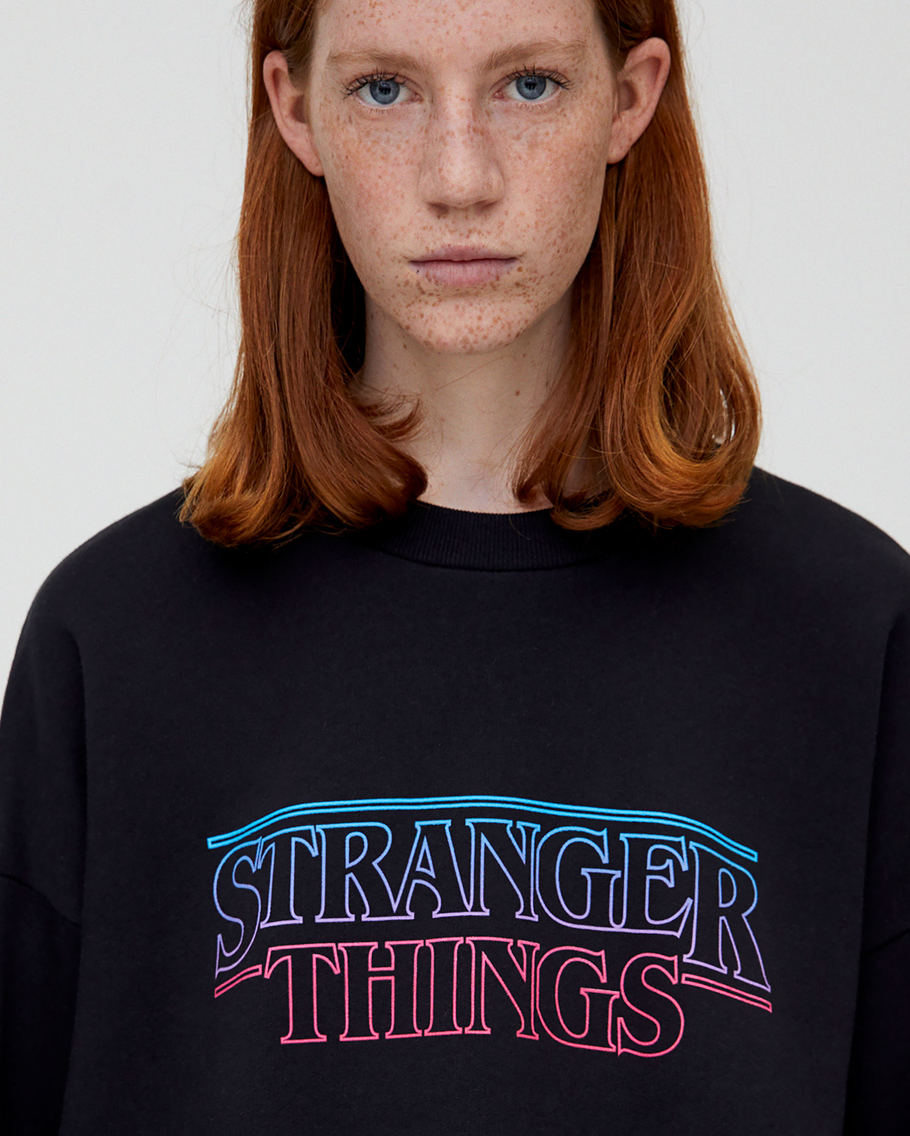 Go mad token translation Pull & Bear - Stranger Things 3 ombré sweatshirt