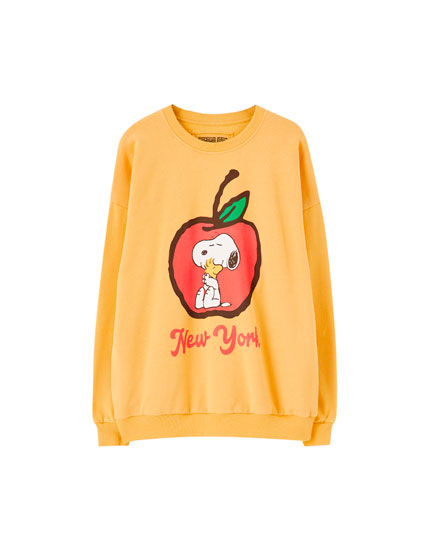 sudadera snoopy pull and bear