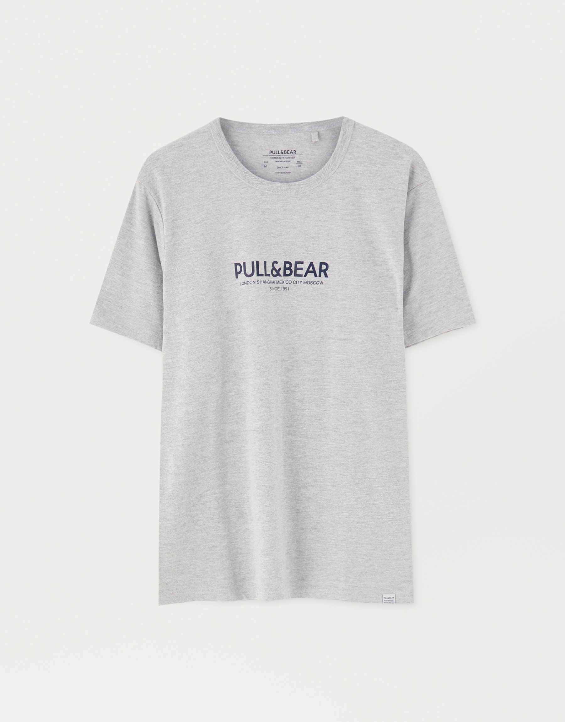 pull and bear logo t shirt