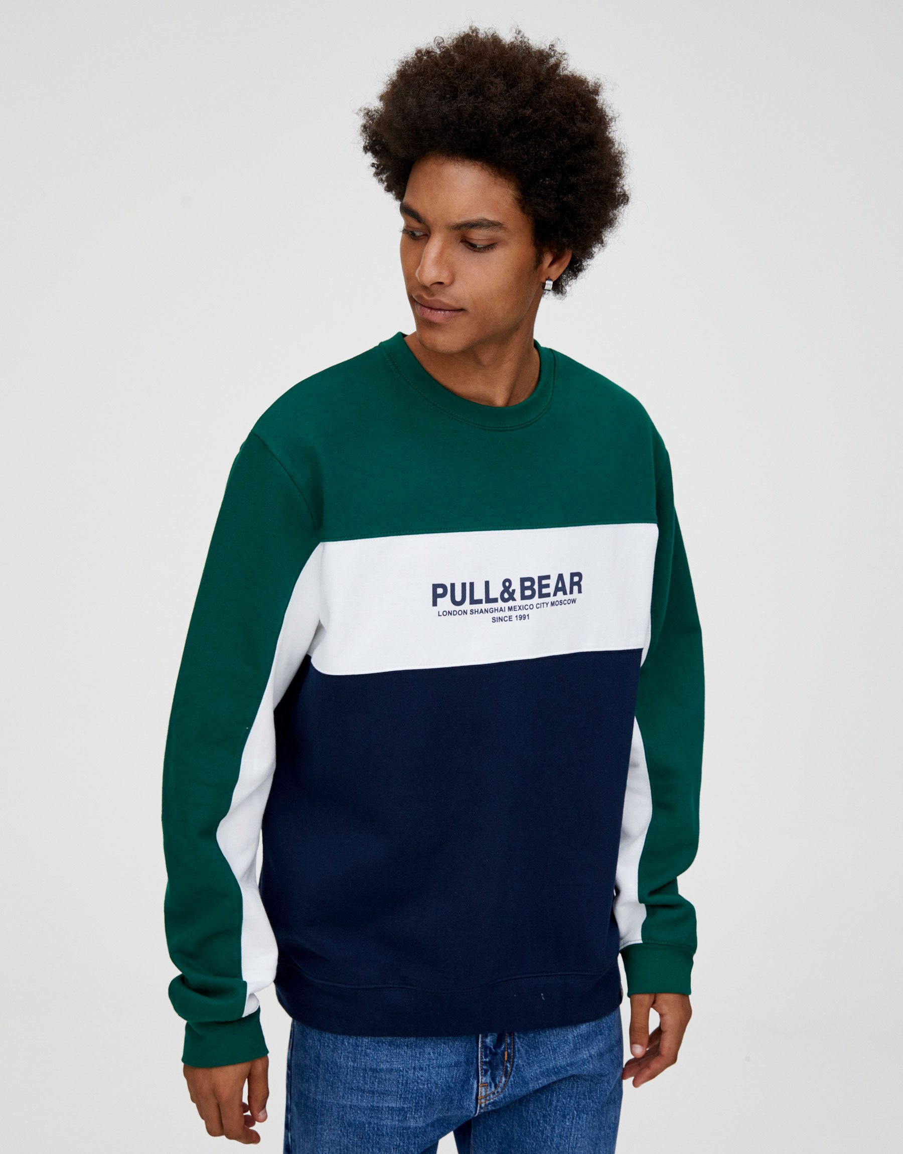 Regeneration Fyrretræ Creep Pull & Bear - Pull&Bear logo color block sweatshirt