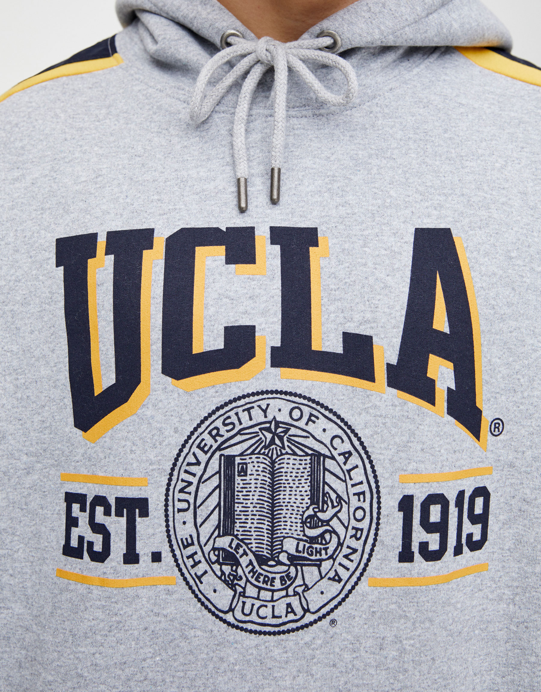 Pull And Bear Ucla Sweatshirt Online Sales, UP TO 62% OFF |  www.apmusicales.com