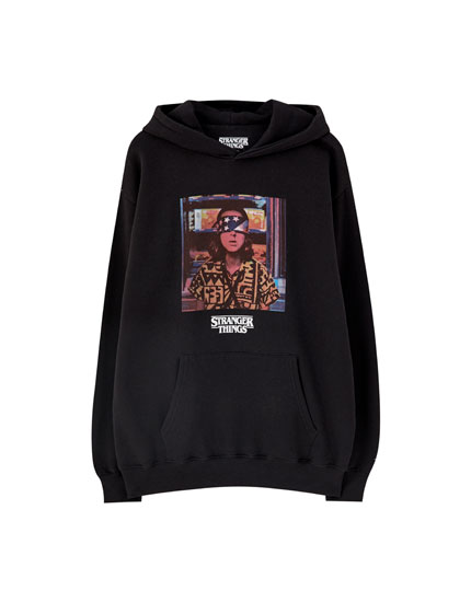 Clothing Sudaderas De Stranger Things Pull And Bear Apparel