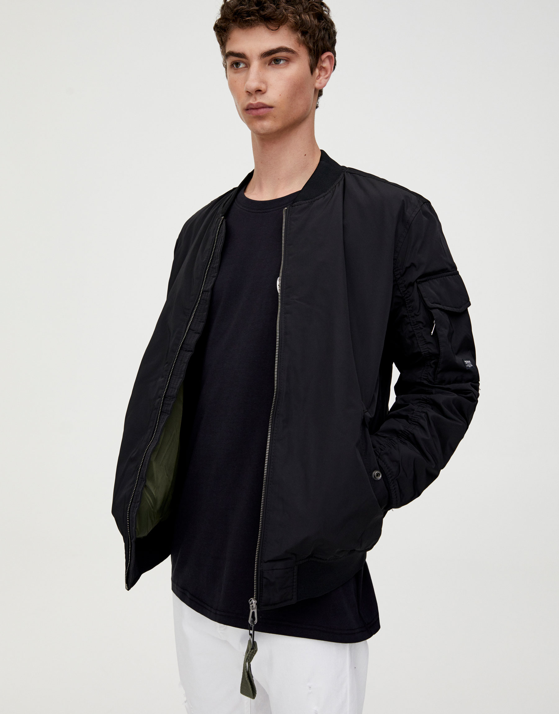 pull and bear black bomber jacket