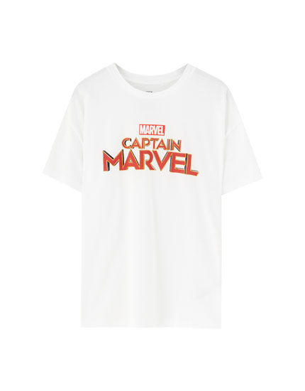 camiseta marvel mujer pull and bear