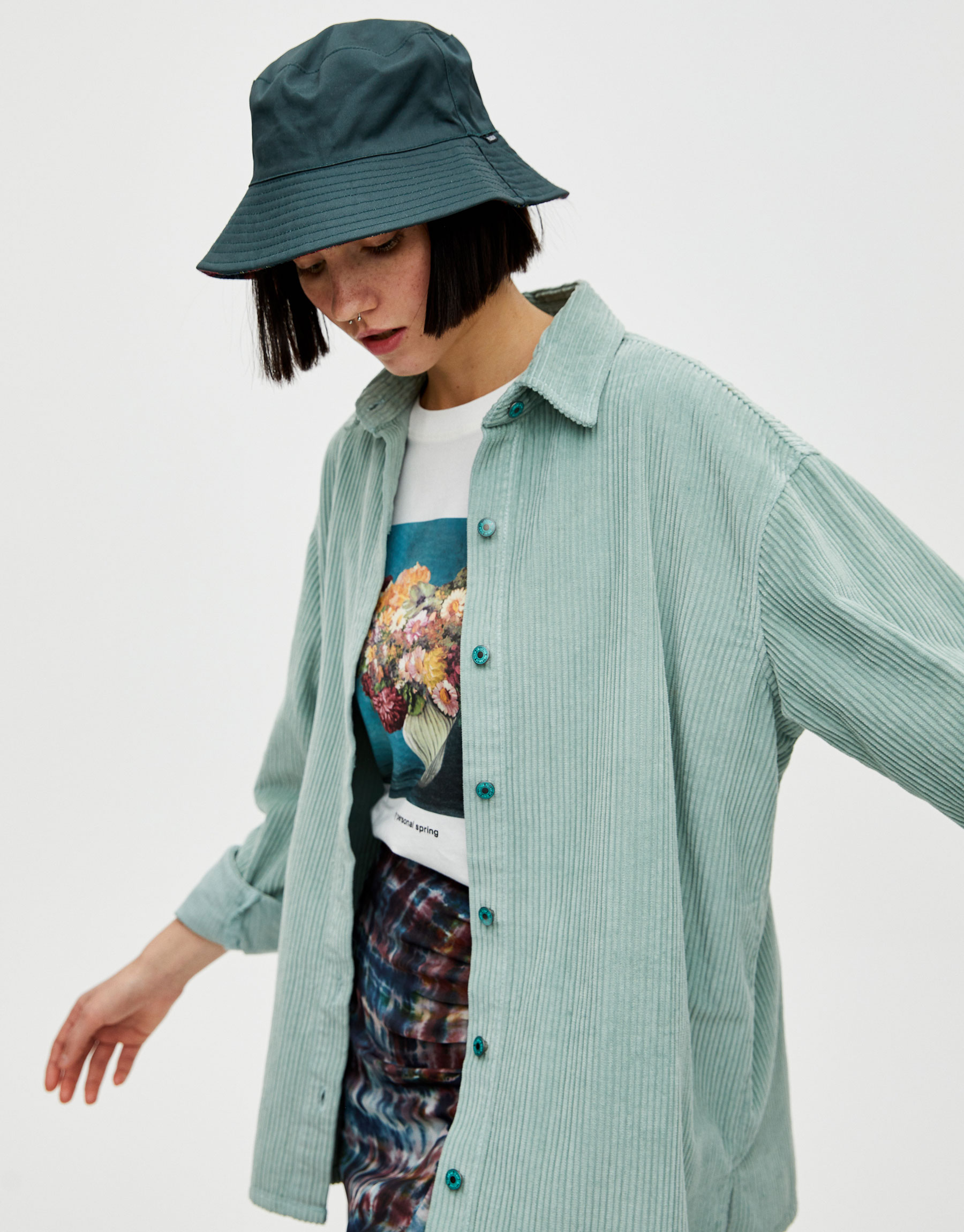 pull and bear cord shirt