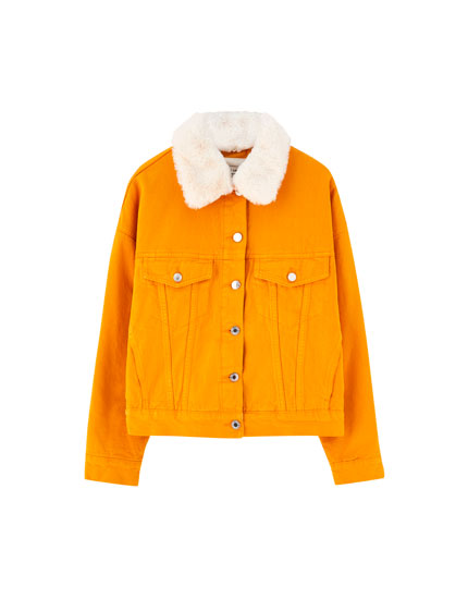 All women's Outerwear - Spring Summer 2019 | PULL&BEAR (430 x 550 Pixel)