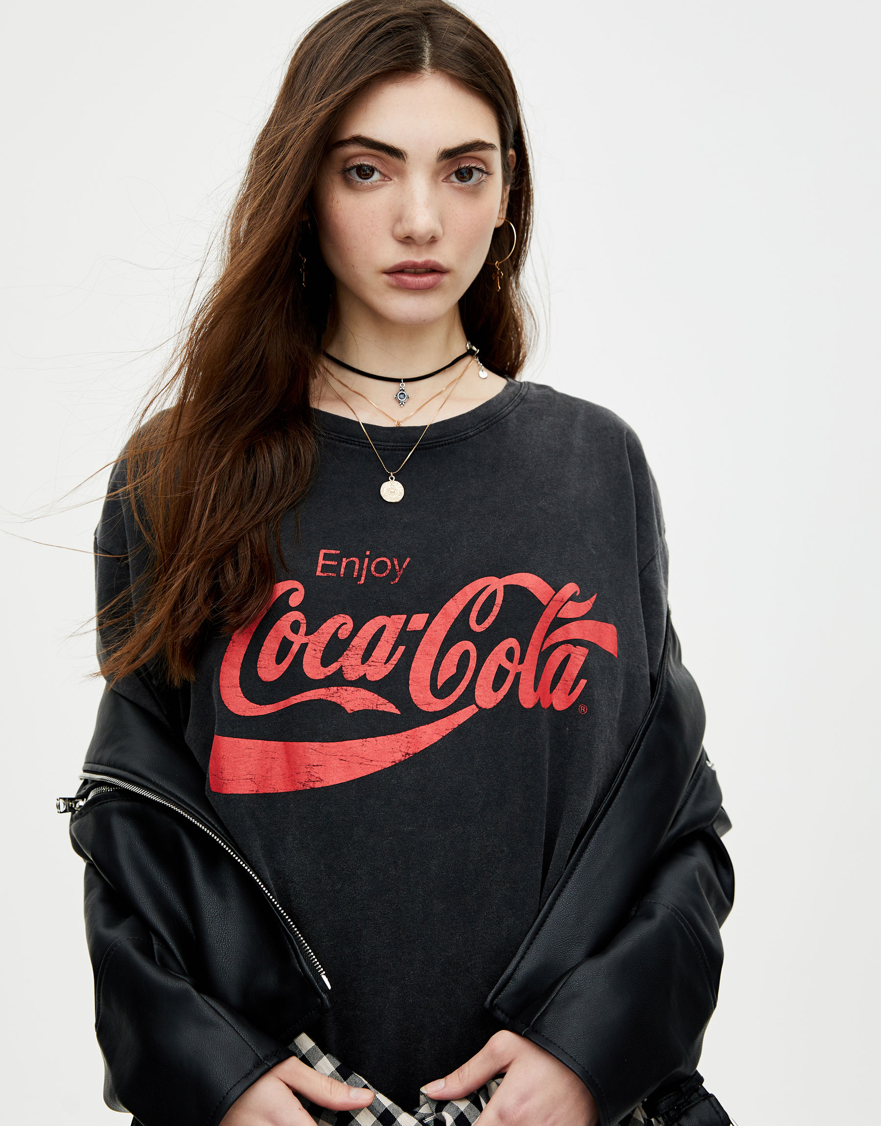 coca cola t shirt pull and bear